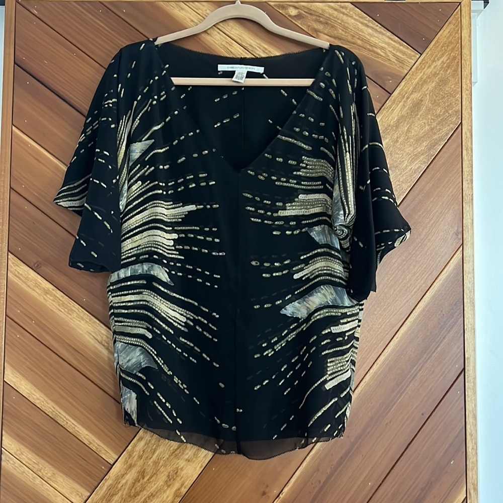 Diane von Furstenberg size 2 silk Dolman 3/4 sleeve blouse